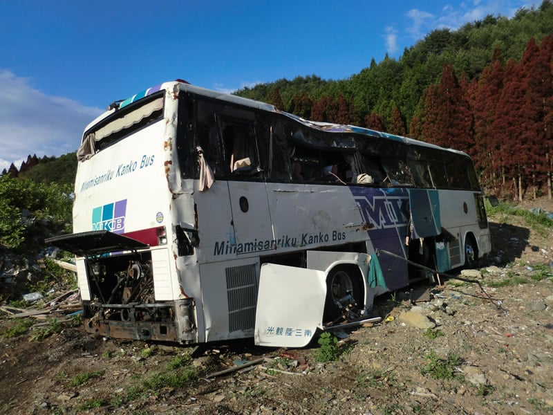いまでは道路もだいぶ良くなりました。 これからは、全国の皆様から頂いたご支援を、バスに乗ったお客様を通じて「ありがとう」と伝えられるように、観光バスの復活をめざし頑張っていきます。